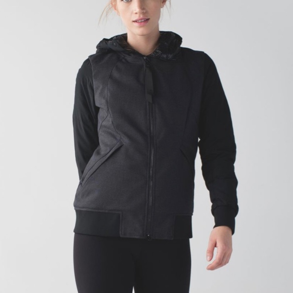 New Lululemon Chilly Bomber Down Jacket size 8